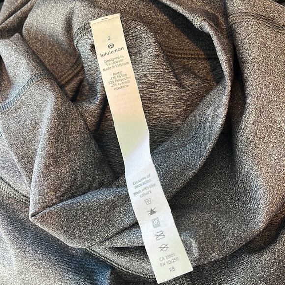 Lululemon Wunder Under Crop High-Rise Luxtreme Leggings 21” Size 2 - Picture 3 of 14